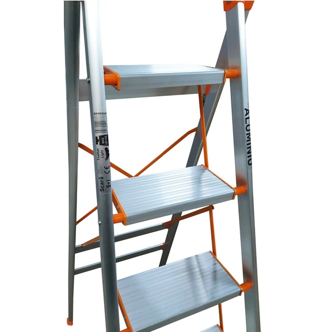 Scara pliabila cu 5 trepte, 4 trepte + 1 platforma, aluminiu, Feather Light, 125 kg