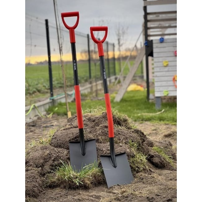 Cazma dreaptă cu coadă metalică si mâner, lungime 120cm, Yato YT-86800