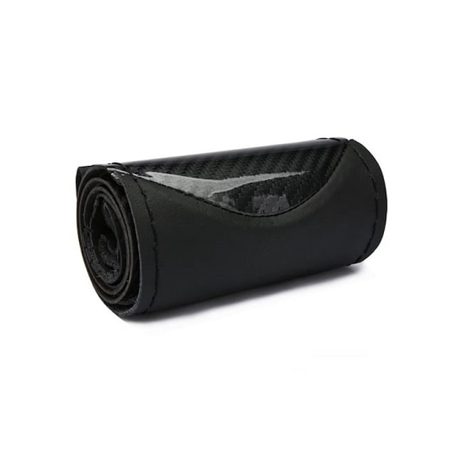 husa Volan Cu Ac si Ata, Marime: M, Imitatie Piele si Carbon Negru, Cusatura Neagra, Universala