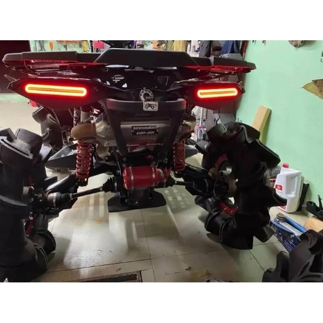 Lampi spate led dreptunghiulare BG24, 12-24V, semnalizare dinamica (233 x 42mm)