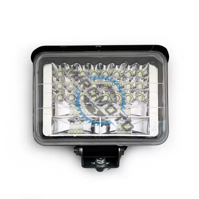 Proiector LED auto OFF-ROAD 48 leduri, 144W, 5'', 2 faze, 12V-24V, 6500K, carcasa aluminiu Proiector LED auto OFF-ROAD 48 leduri, 144W, 5'', 2 faze, 12V-24V, 6500K, carcasa aluminiu