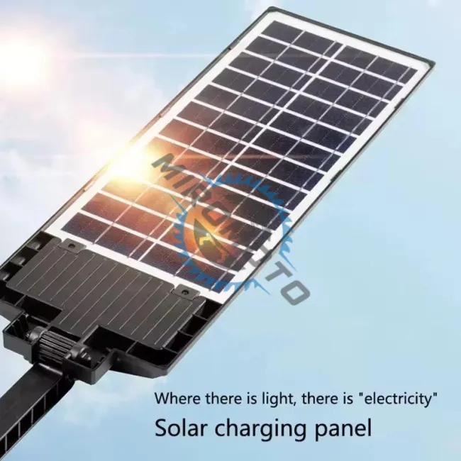 Lampa solara stradala cu panou solar si telecomanda, 130W, suport incorporat, 12 celulele led, rezistent la apa, senzor de miscare si lumina