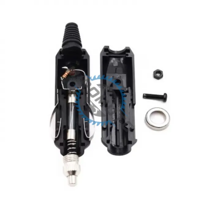 Mufa bricheta auto dreapta cu dioda LED si siguranta