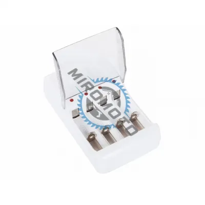 Incarcator de baterii, 4 sloturi, compatibil AAA/AA, Ni-MH si Ni-Cd, cu 4 baterii reincarcabile incluse