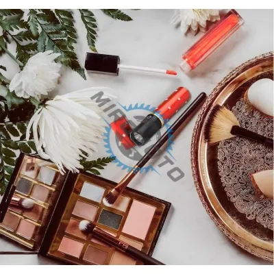 Dispozitiv cu electrosoc profesional pentru autoaparare tip ruj, anti caini, animale sau pasari, cu lanterna, descarcare electrosocuri 5000K volti, reincarcabil USB, rosu