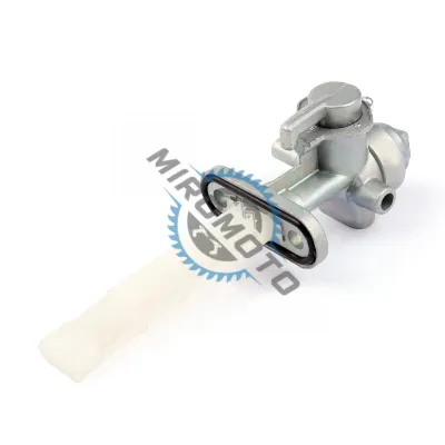 Robinet benzina Suzuki GN 125 (94-98), TS 125 ER (79-81), UE 125 CT (01-03), GN 250 (85-89), GNX 250 E (82-84) Robinet benzina Suzuki GN 125 (94-98), TS 125 ER (79-81), UE 125 CT (01-03), GN 250 (85-89), GNX 250 E (82-84)