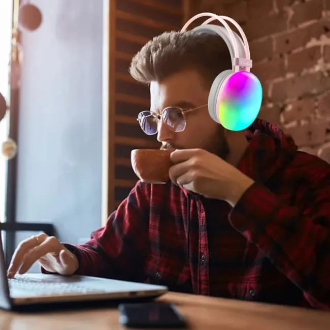 Casti wireless Over the Ear, Bluetooth 5.3, autonomie 5h, Handsfree, HiFi, Bass Stereo, full RGB, TF, roz-gri Casti wireless Over the Ear, Bluetooth 5.3, autonomie 5h, Handsfree, HiFi, Bass Stereo, full RGB, TF, roz-gri