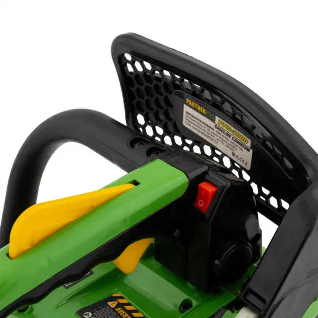 Drujba / motofierastrau pe benzina Partner Pro PPS-3000, lungime sina 30 cm, 1.5 CP, 1.1 kW, 3.5 kg