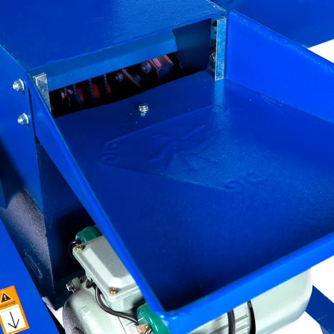 Tocator Furaje, Lucerna, Fan Micul Fermier model F500 (GF-0907), Motor 4 kW, 500-1000 Kg/h
