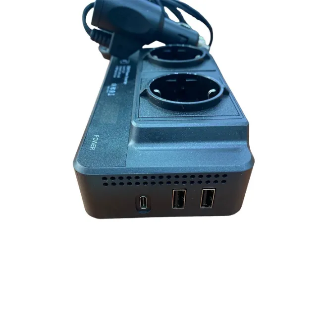 Invertor de Tensiune de la 12V la Priza 230V, Putere 300W, 2 x Porturi USB, 5.4A, 1 x Port USB-C 5.4A, Suport PD, Afisaj Digital